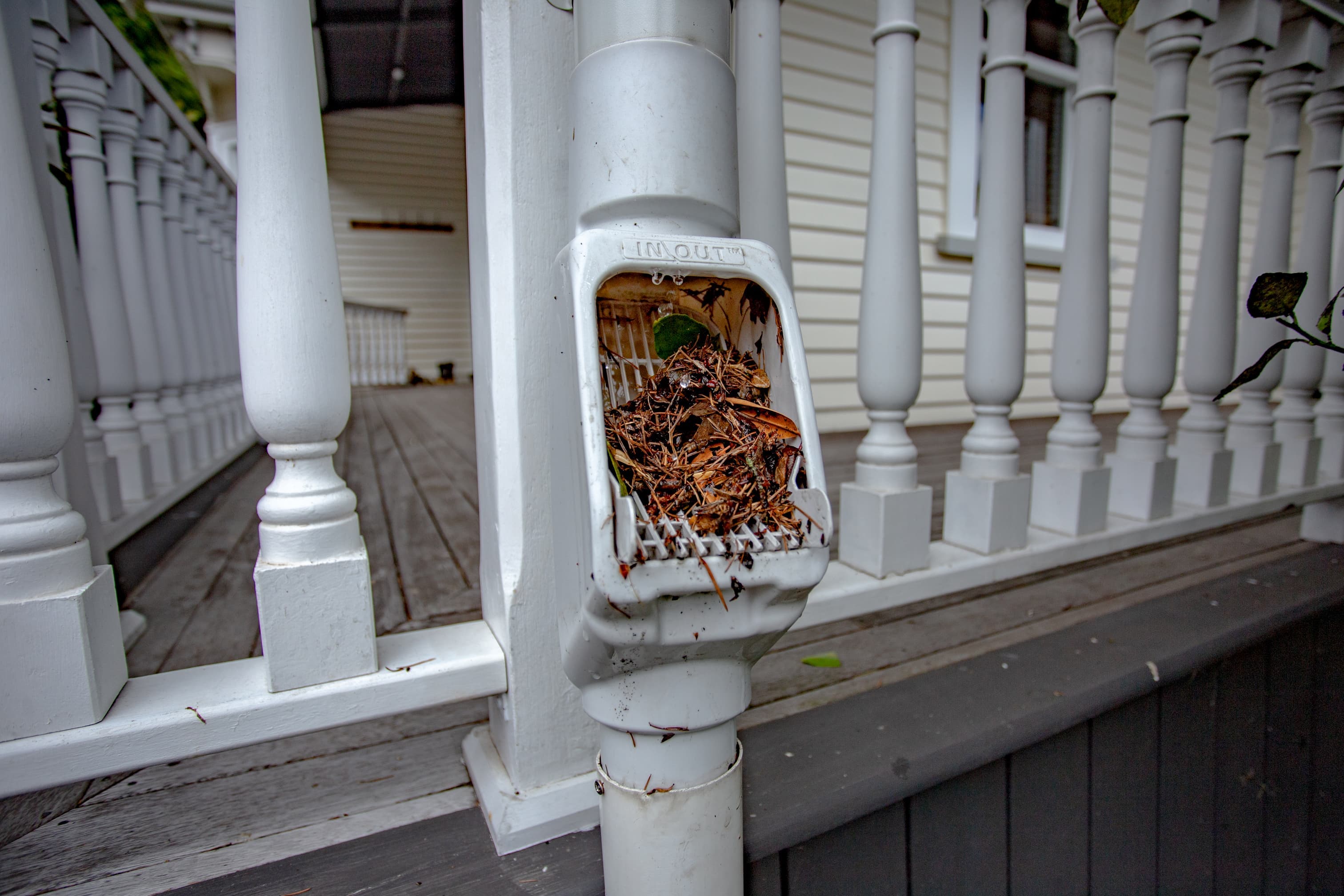 In/Out Debris Diverters filled with Debris